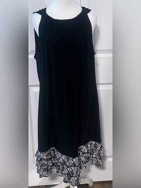 R&K Black Sleeveless Shift Dress with Patterned Hem